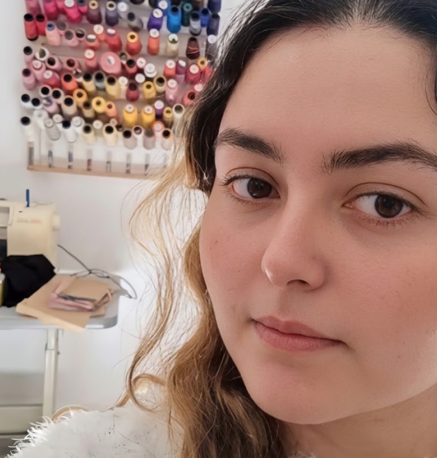 Larissa Ortiz, coordenadora de costura
